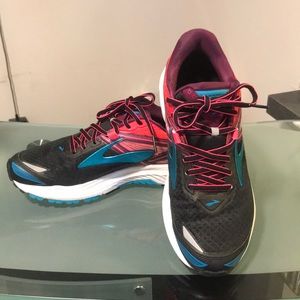 Brooks sneakers